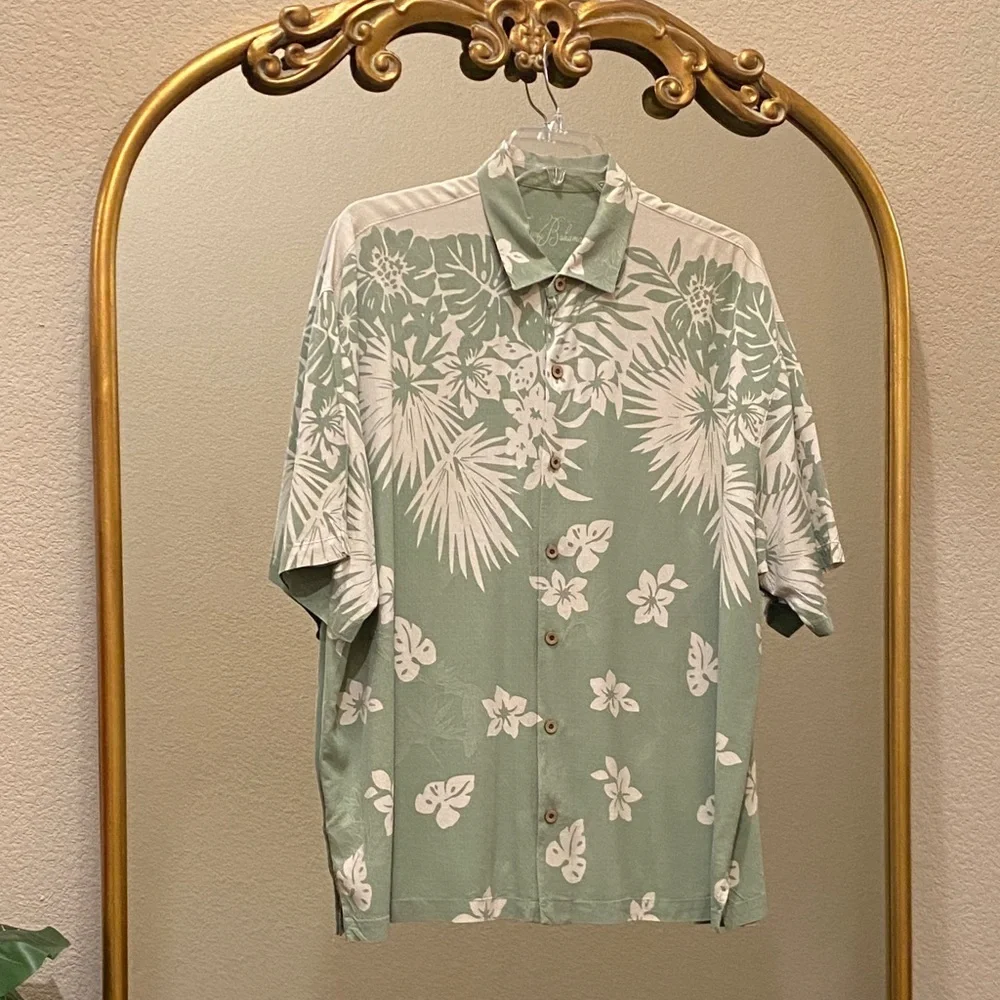 Tommy Bahama Green and White Tropical Button-Down Shirt - Picture 4 of 8